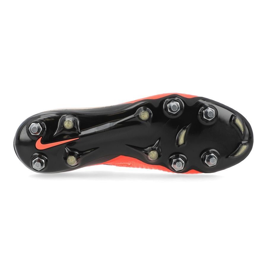 Phantom 6 Elite Low Cut Break Em SG-PRO