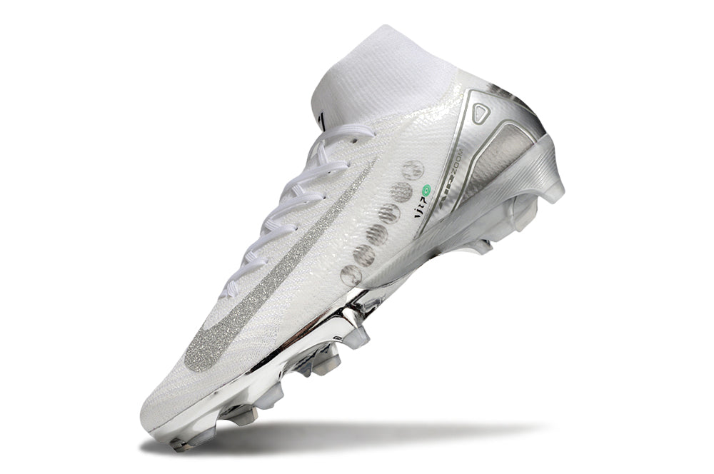 Superfly 10 Elite FG Vini Jr